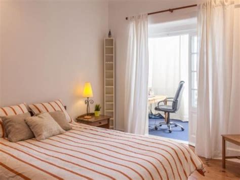 quartos para alugar em lisboa até 400 euros  Quarto para arrendar
